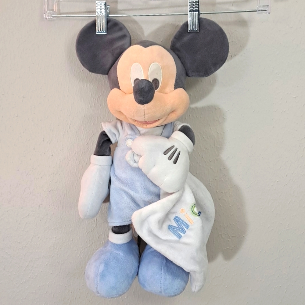 Disney Store Exclusive Night Time Bedtime Mickey Blanket